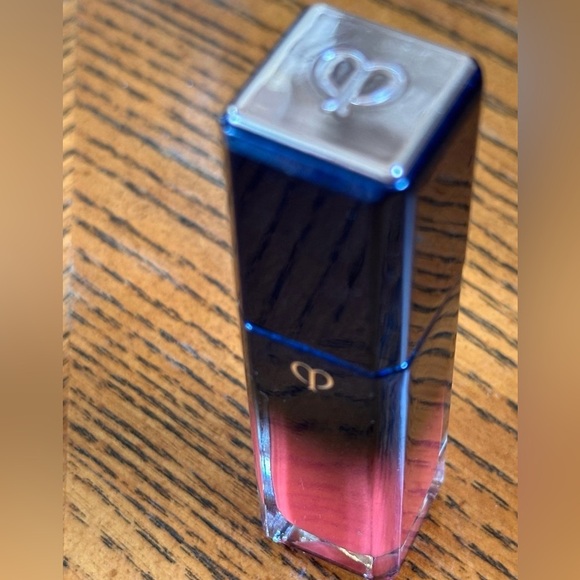 Clé de Peau Beauté Radiant Liquid Rouge Shine 5 Birds of paradise - Picture 2 of 5